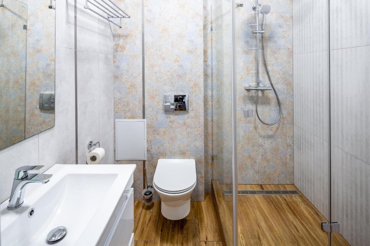 Apartamento Romari Площа Катедральна 8 Leópolis Exterior foto