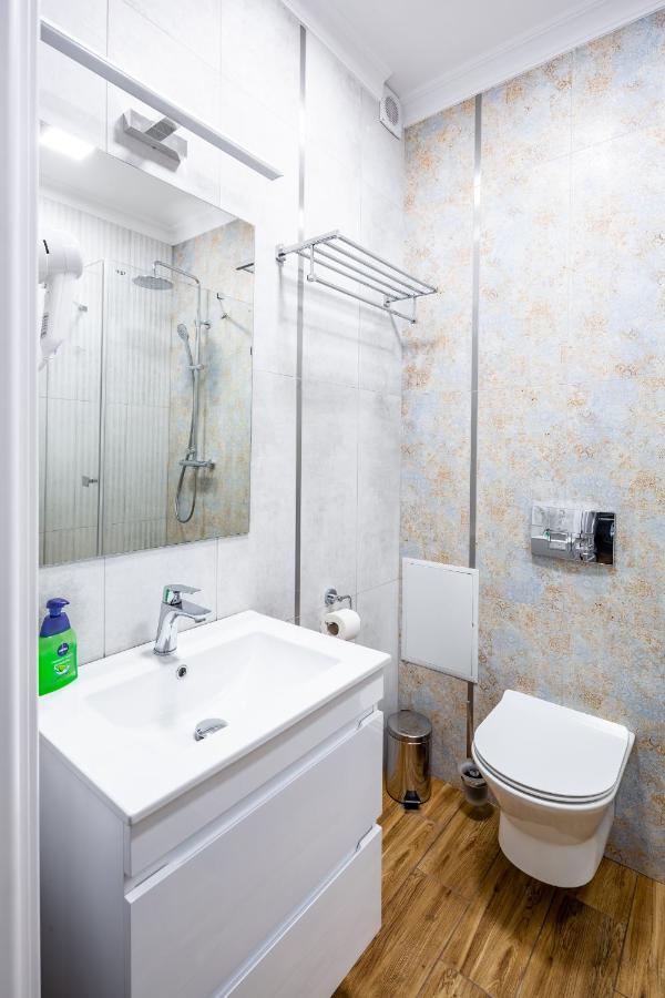 Apartamento Romari Площа Катедральна 8 Leópolis Exterior foto