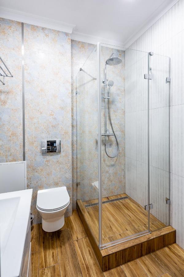Apartamento Romari Площа Катедральна 8 Leópolis Exterior foto