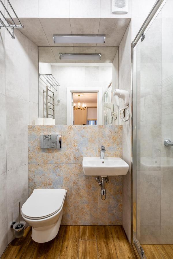Apartamento Romari Площа Катедральна 8 Leópolis Exterior foto